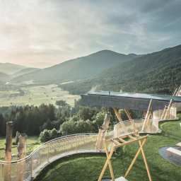 Luxurious Hotel Pools on Your Travel Bucket List